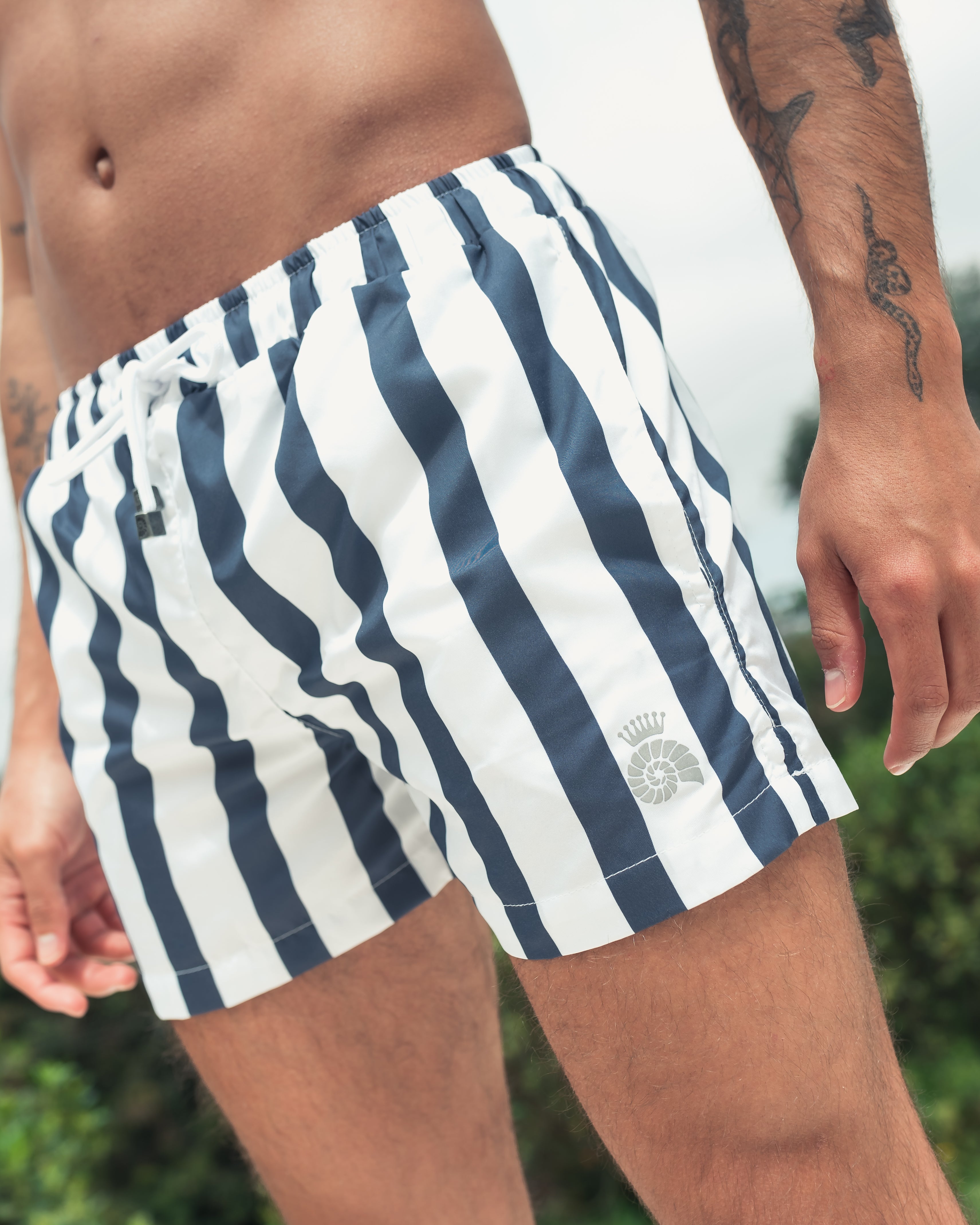 Náutico Shorts- Borneo, Navy Blue/ White